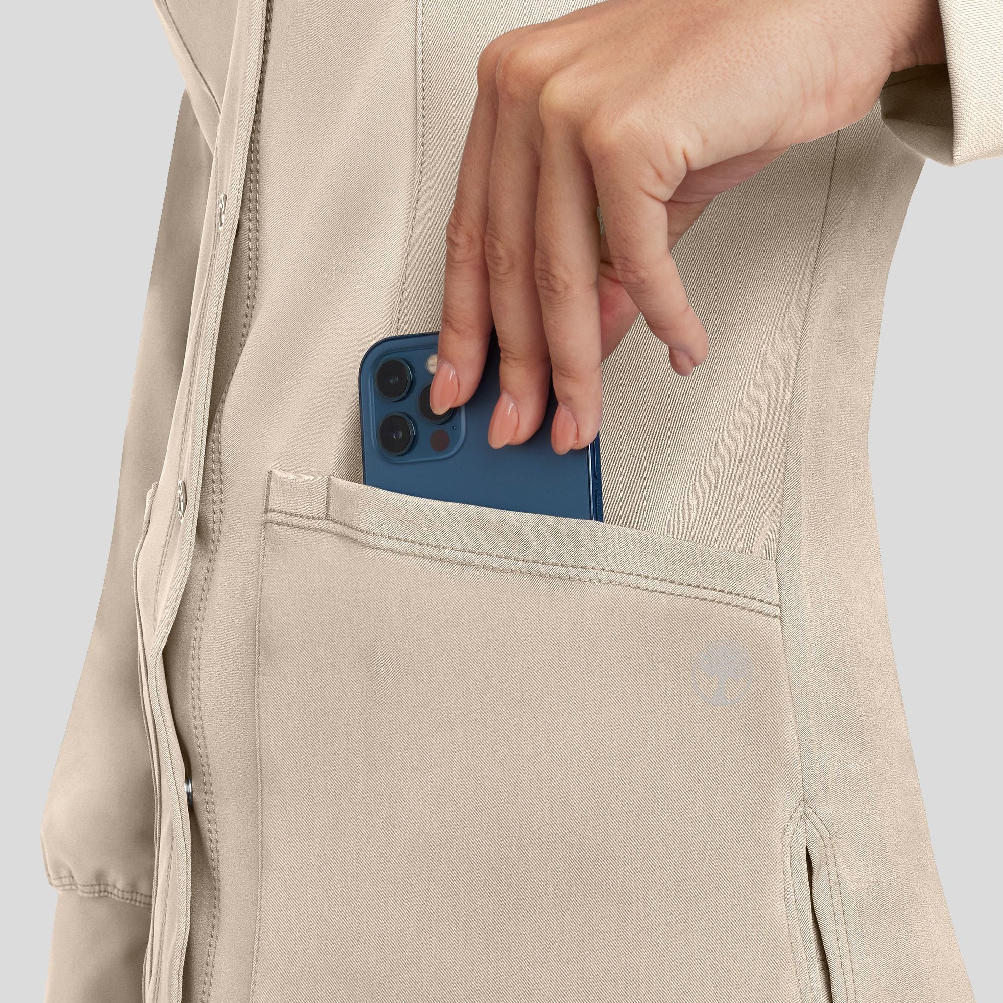 HealingHandsWorks_5500_khaki_detail