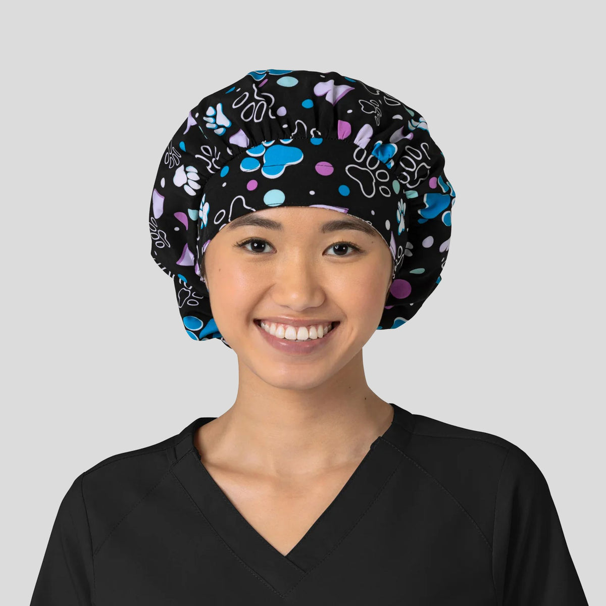 Zoe+Chloe Print Bouffant Scrub Cap | Be Pawsome