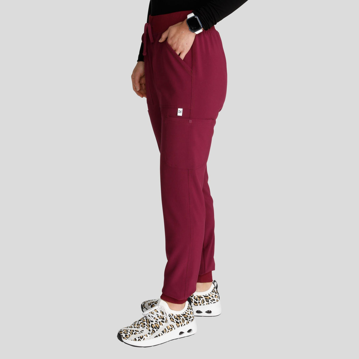 CHEROKEE_ck249a_wine_left