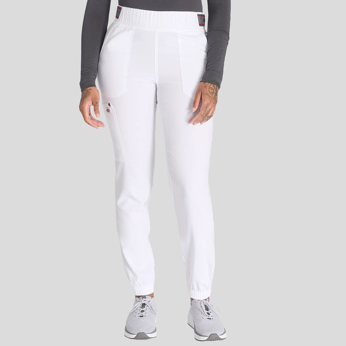 Women's Mid Rise Jogger Scrub Pant | White