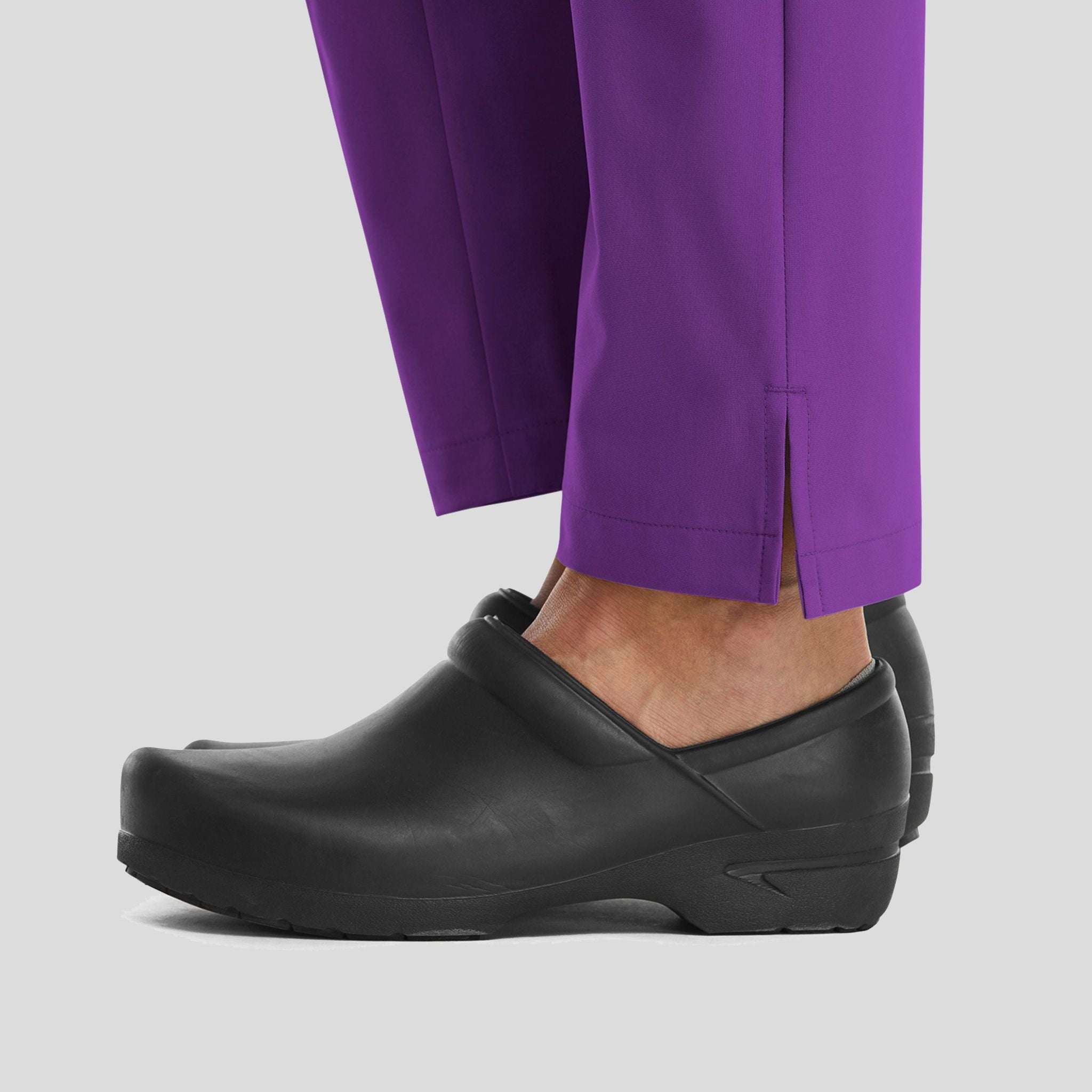 Women's 6 Pocket Pant | Eggplant