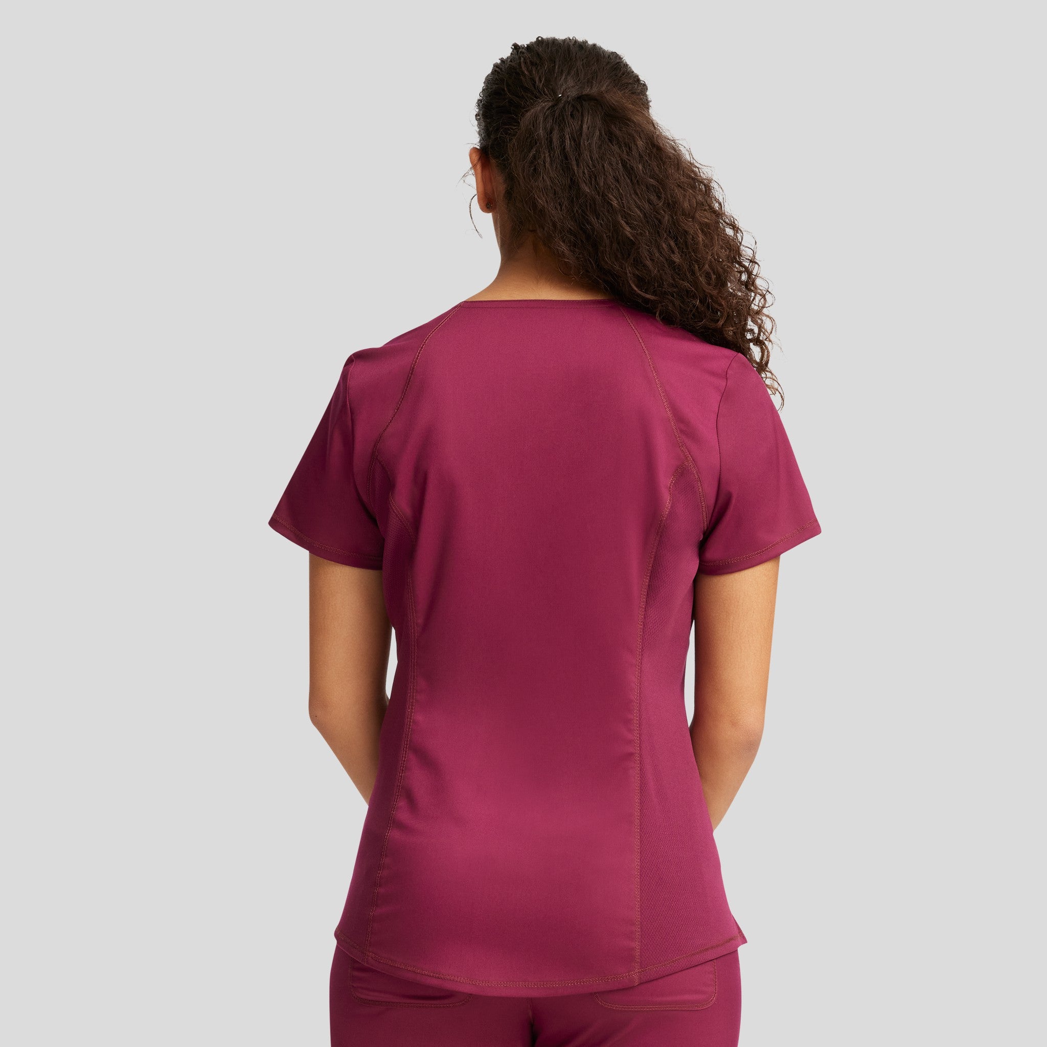2-Pocket Sweetheart V-Neck | Wine
