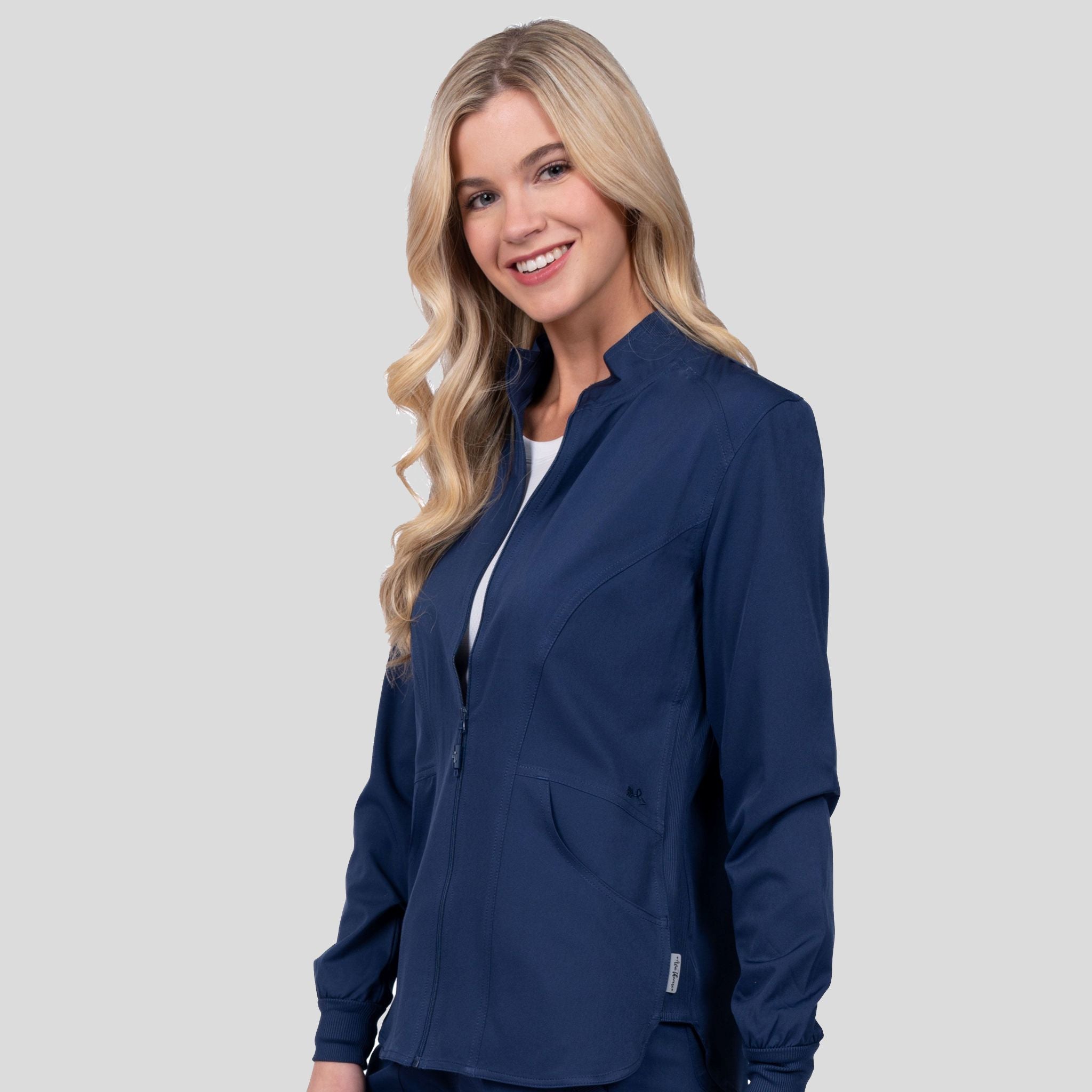 Zavate_AvaTherese_2022_navy_left